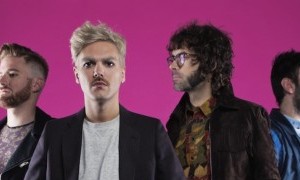 Indie Beniel con Miss Caffeina y Sidecars