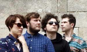 Triangulo Amor Bizarro, Hola a todo el mundo y Was Djset